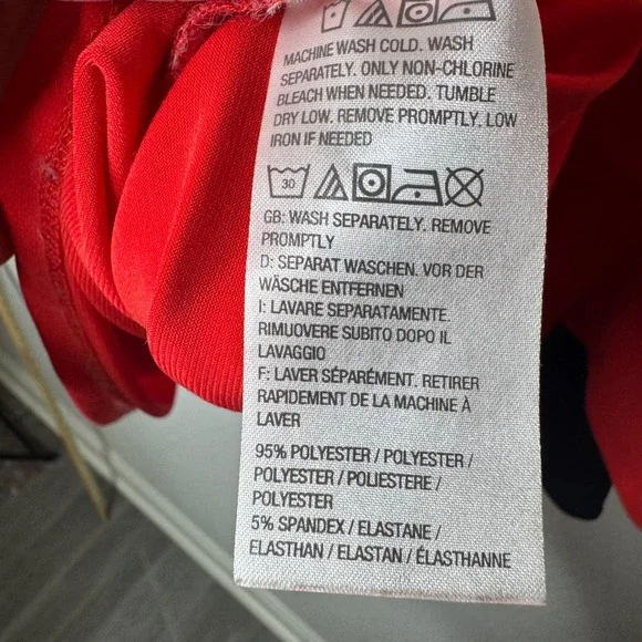 Susan Graver Red Bell Sleeve Boat Neck Top XL Women's - Picture 3 of 7